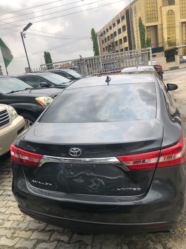 Thumbnail 2 of 2017 Toyota Camry